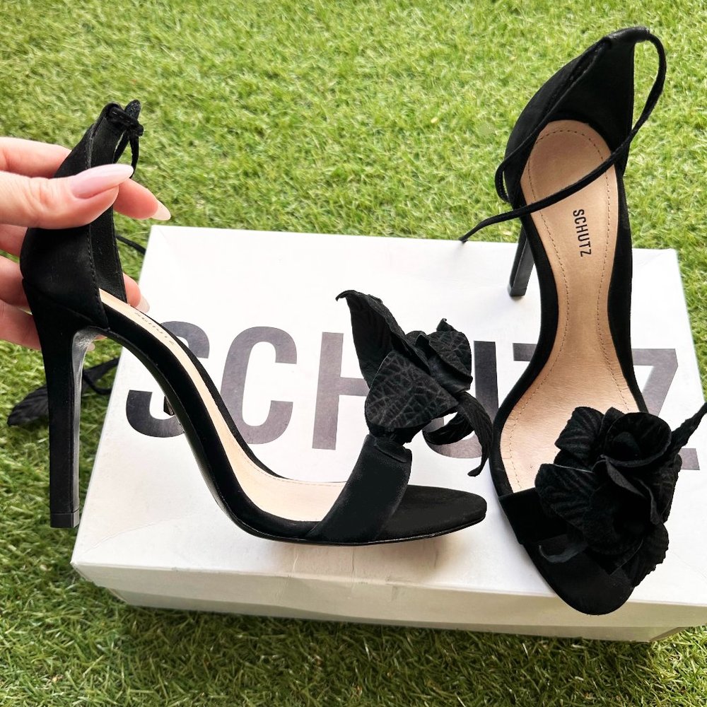 Schultz Black Flower Sandals Brand New Size